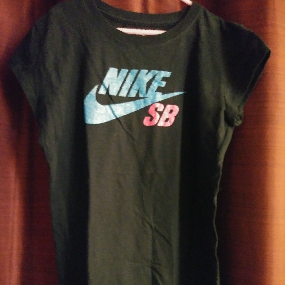 Nike T-shirt